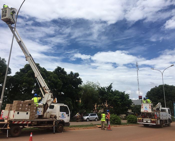 LED Street Światła niy Przyczyna niymoc absolwyntōw Strzodowiskanieszinieszid...